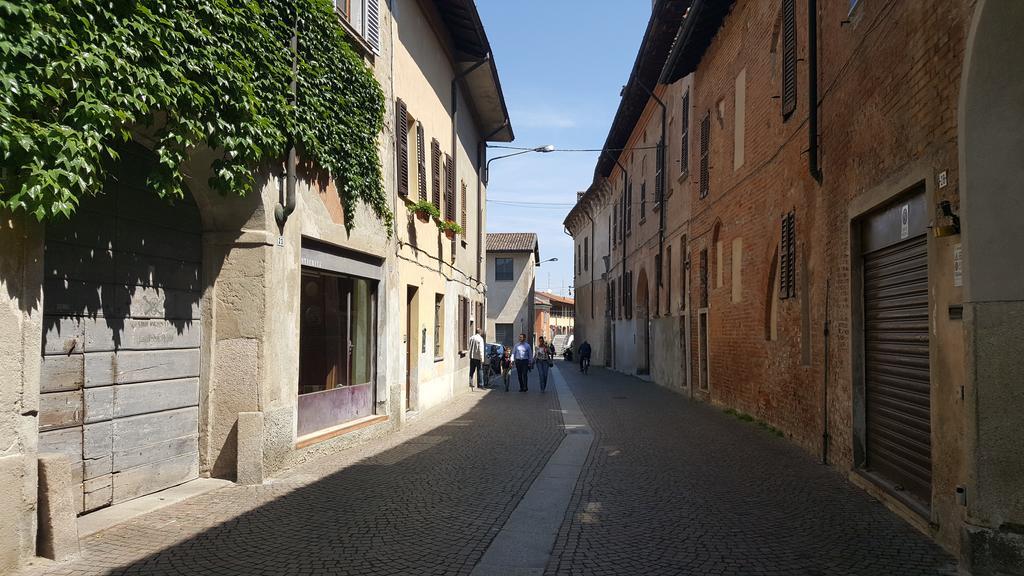 Borgo Archinto Robecco sul Naviglio Exterior foto