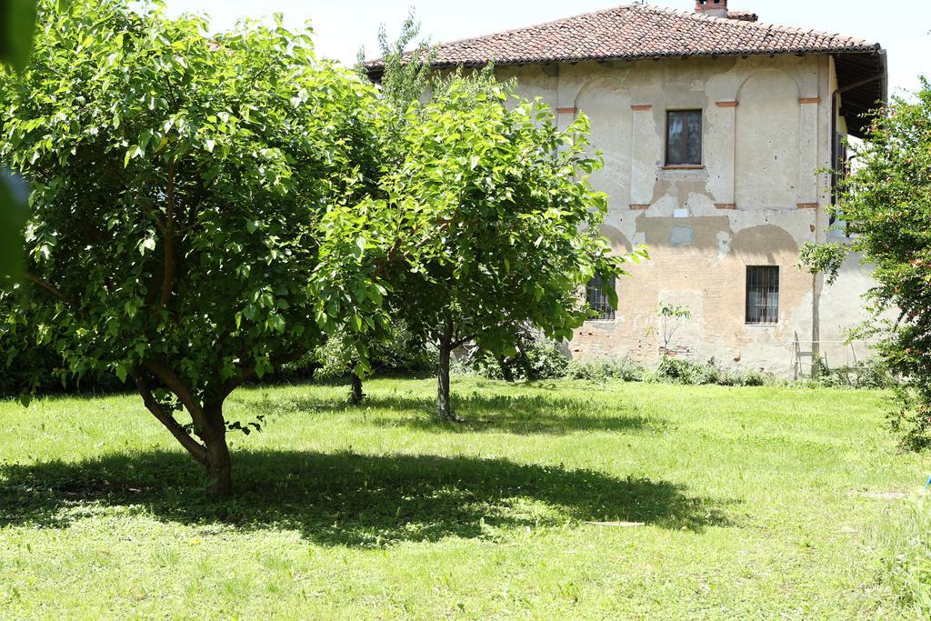 Borgo Archinto Robecco sul Naviglio Exterior foto