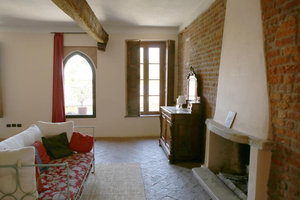 Borgo Archinto Robecco sul Naviglio Exterior foto